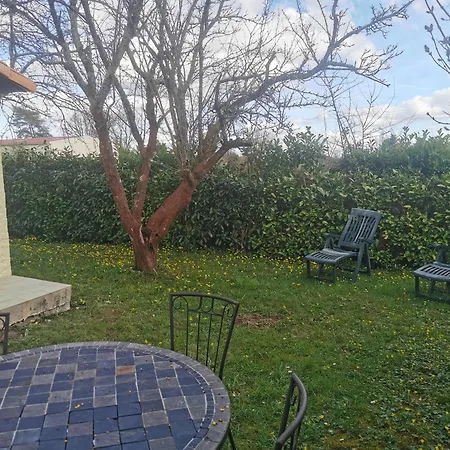 A La Campagne Holiday home Champagne-Saint-Hilaire